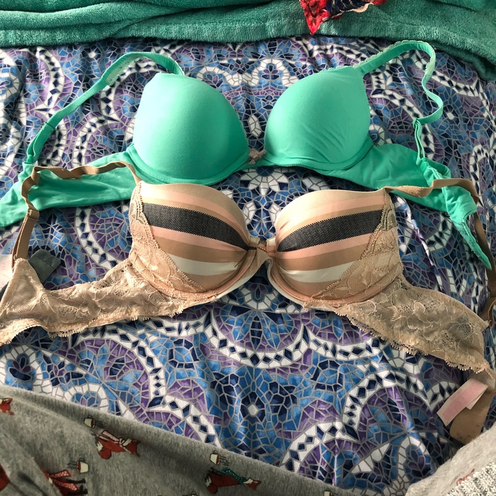 VS Bras
